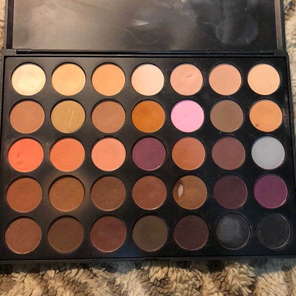 Morphe eyeshadow palette - Picture 3 of 3